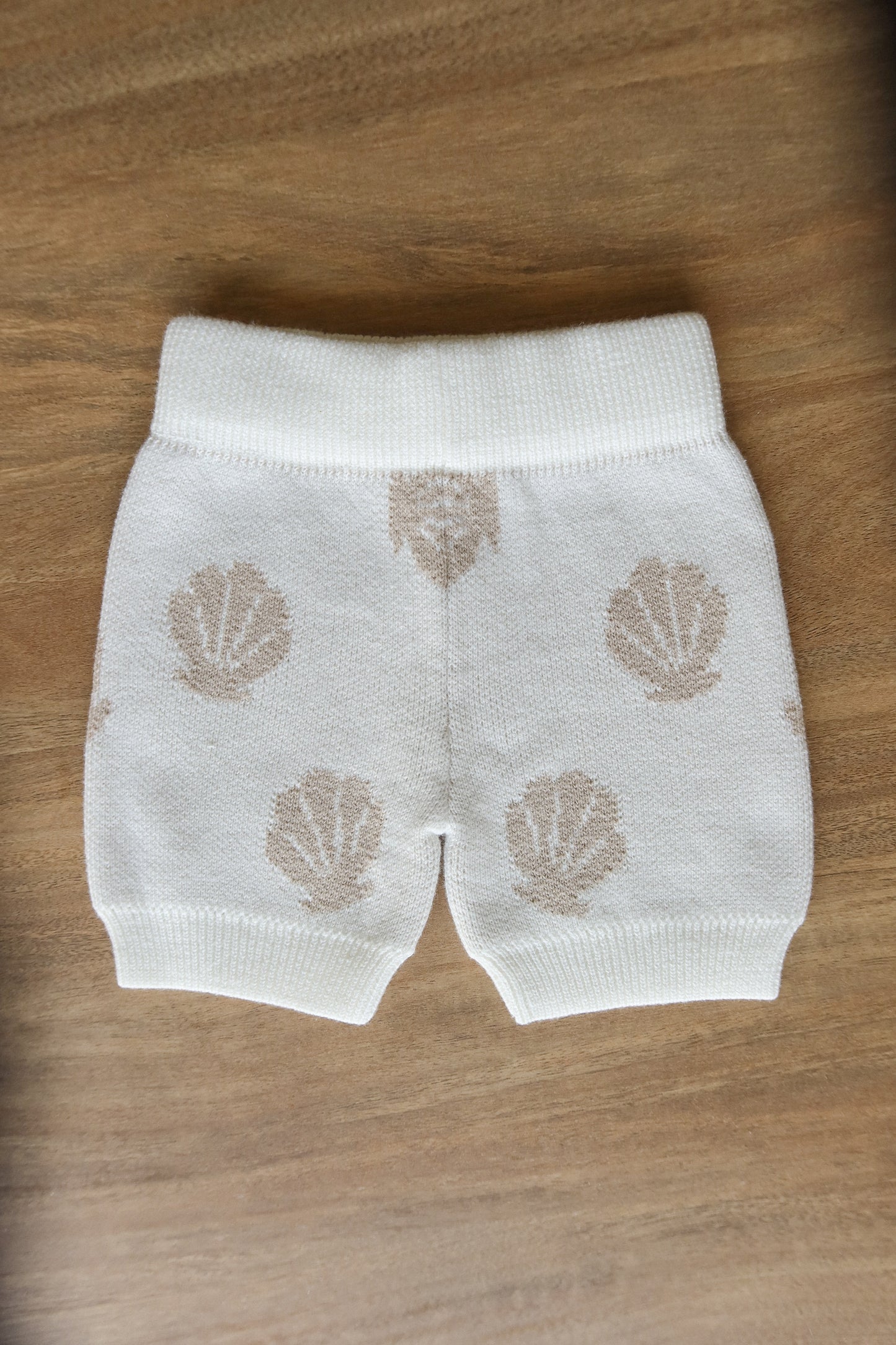 shell knit shorts
