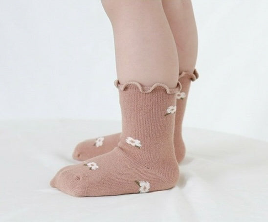 frilled socks