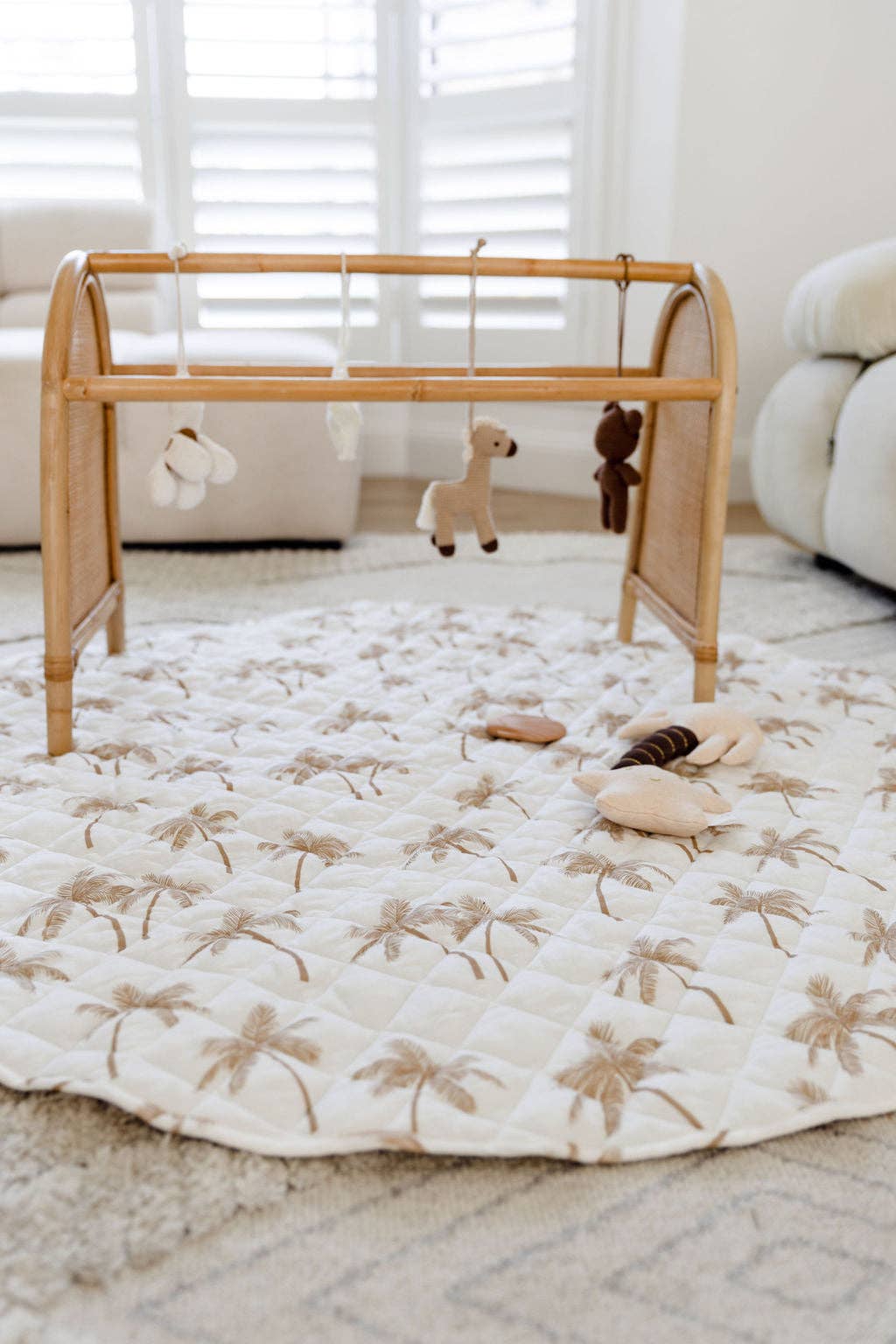 palm tree quilted linen play mat