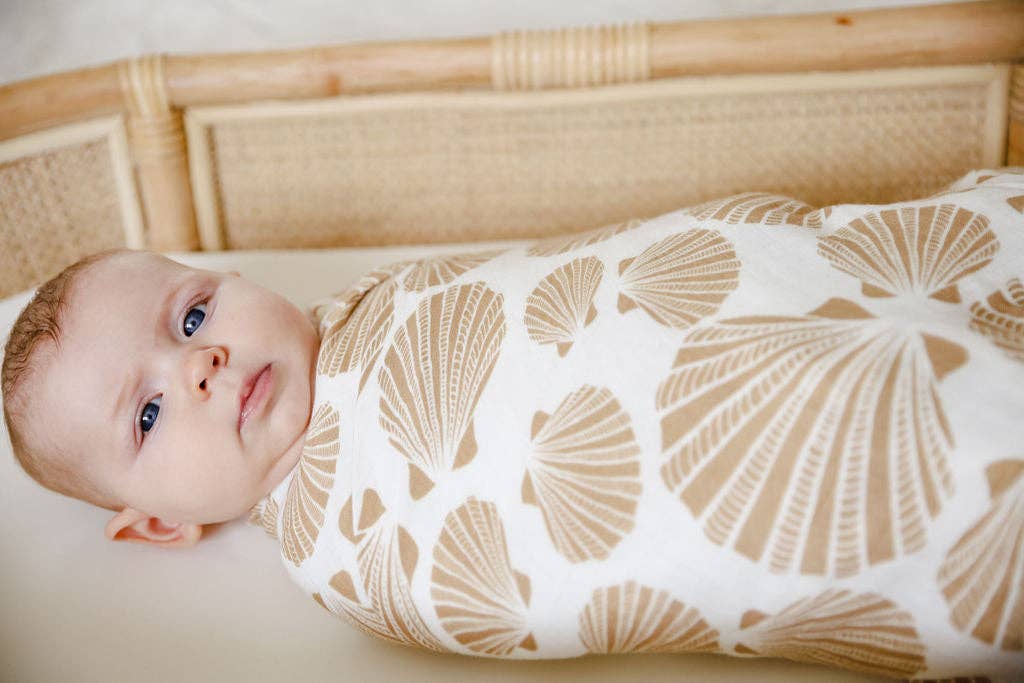 coastal shell cotton & bamboo swaddle